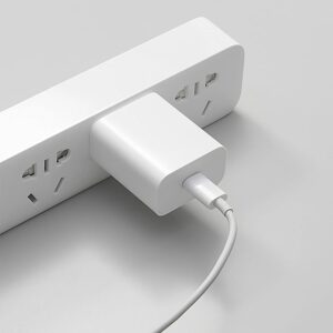 Mi-20W-Phone-Charging-Adapter-1